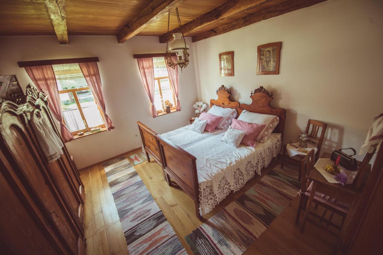 Pavlovci Country House Tunjina Kuca Stara Kapelaゲストハウス エクステリア 写真