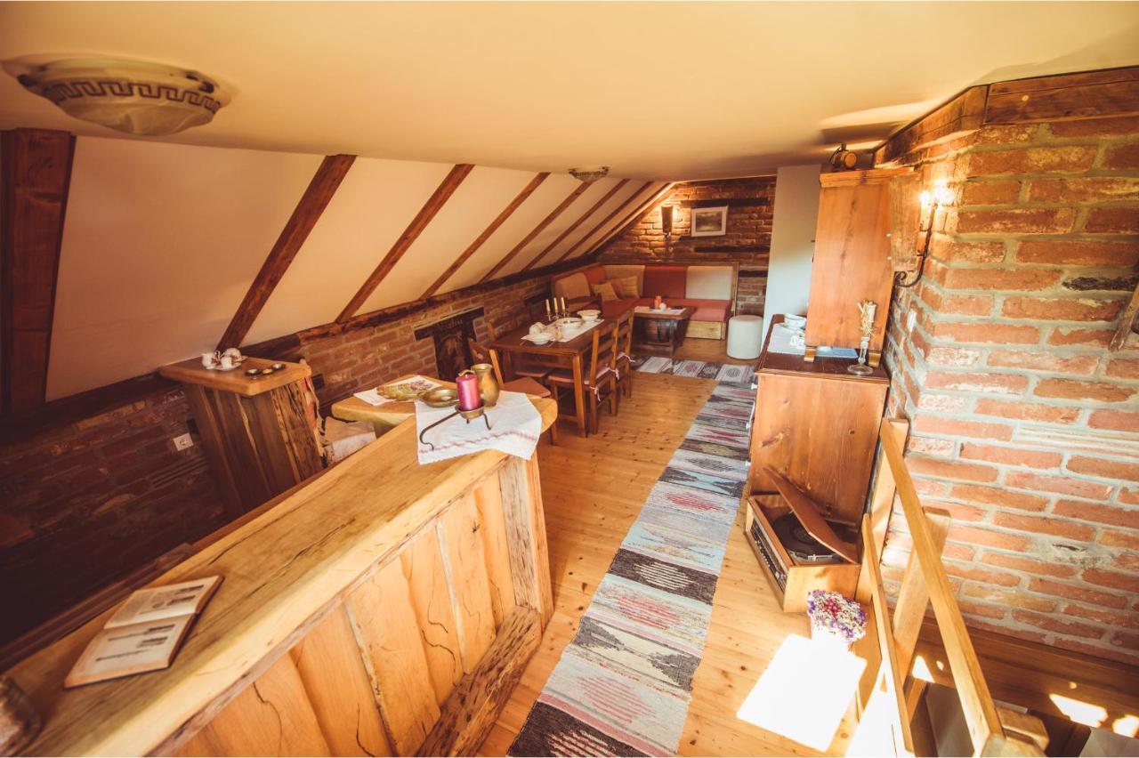 Pavlovci Country House Tunjina Kuca Stara Kapelaゲストハウス エクステリア 写真
