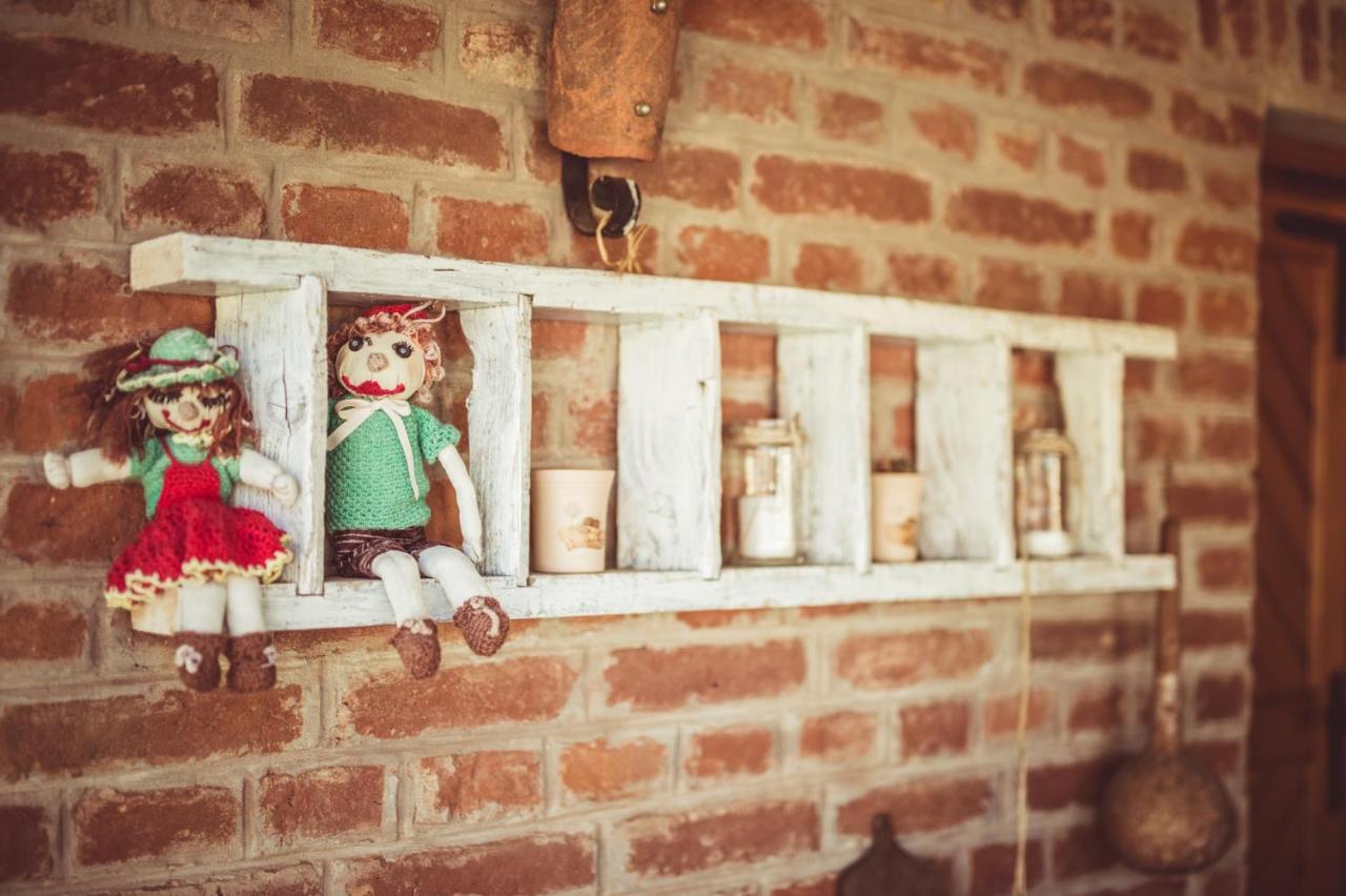 Pavlovci Country House Tunjina Kuca Stara Kapelaゲストハウス エクステリア 写真